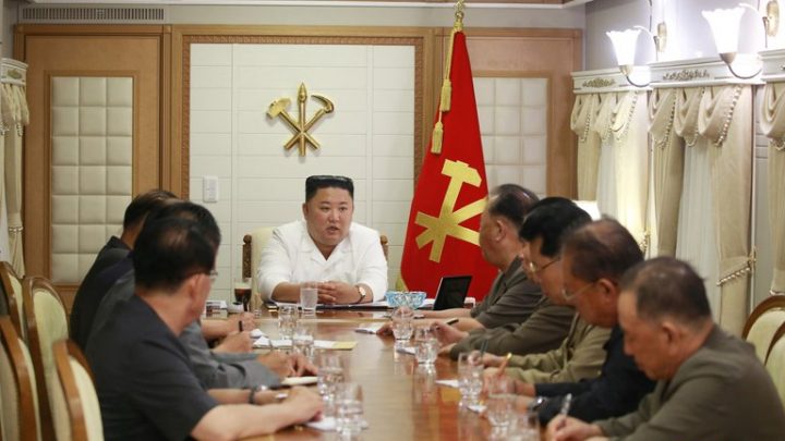 Kim Jong-un ordenó fusilar a cinco funcionarios del ministerio de Economía norcoreano que cuestionaron sus políticas