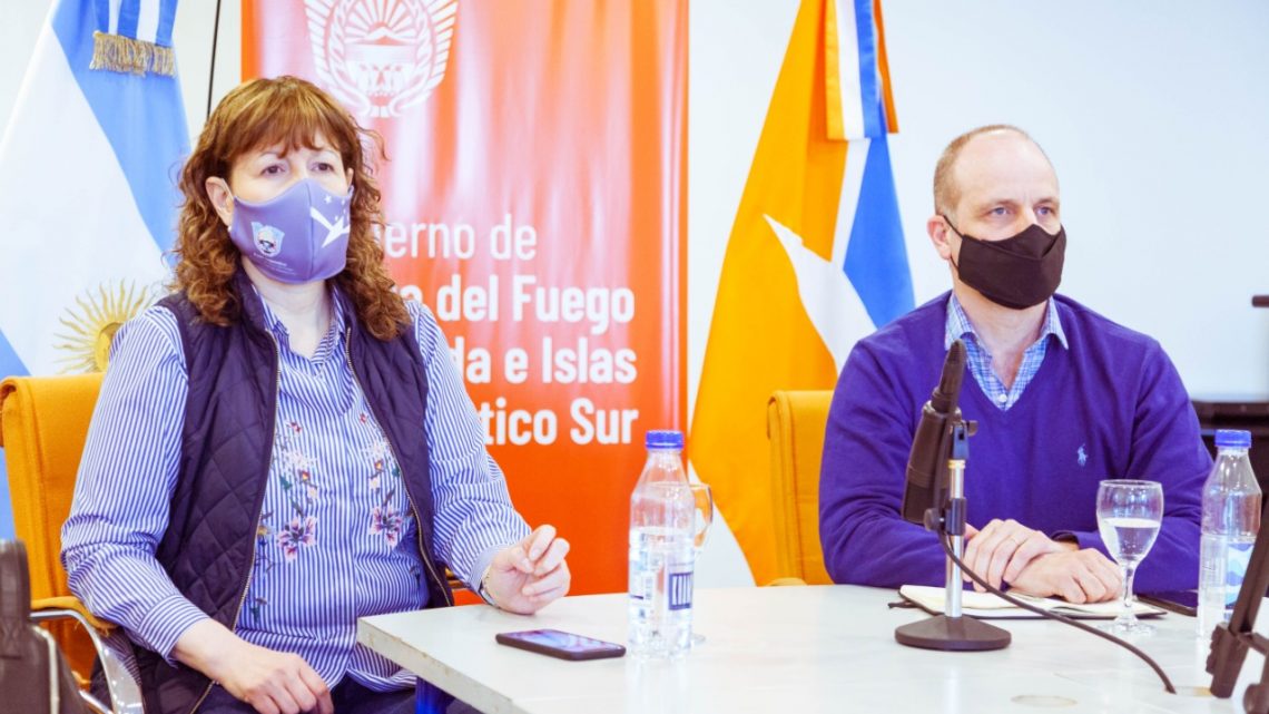 GOBIERNO ELABORA UNA NUEVA HERRAMIENTA DE ASISTENCIA PARA EL SECTOR TURÍSTICO, HOTELERO Y GASTRONÓMICO GOBIERNO ELABORA UNA NUEVA HERRAMIENTA DE ASISTENCIA PARA EL SECTOR TURÍSTICO, HOTELERO Y GASTRONÓMICO