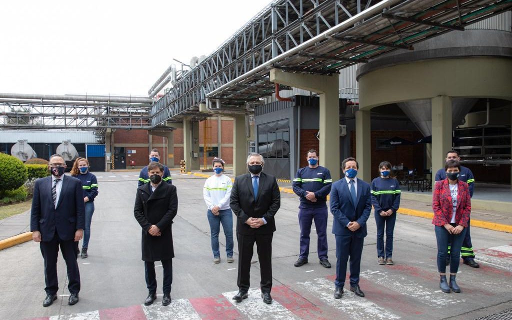 Ahora 12 y 18: Tres meses de gracia y suman rubros al programa