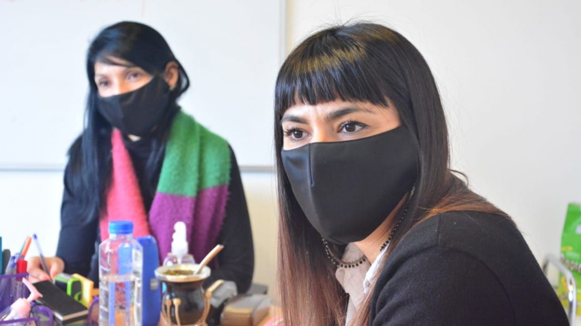 LA SECRETARIA DE POLÍTICAS SOCIALES DE LA MUNICIPALIDAD DE USHUAIA SE REUNIÓ CON REPRESENTANTES DE CENTROS DE ESTUDIANTES