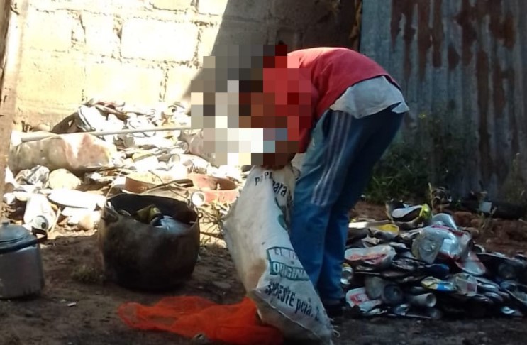 Nenito norteño junta latas para comprarse zapatillas: «¿y los del IFE?» Nenito norteño junta latas para comprarse zapatillas: «¿y los del IFE?»