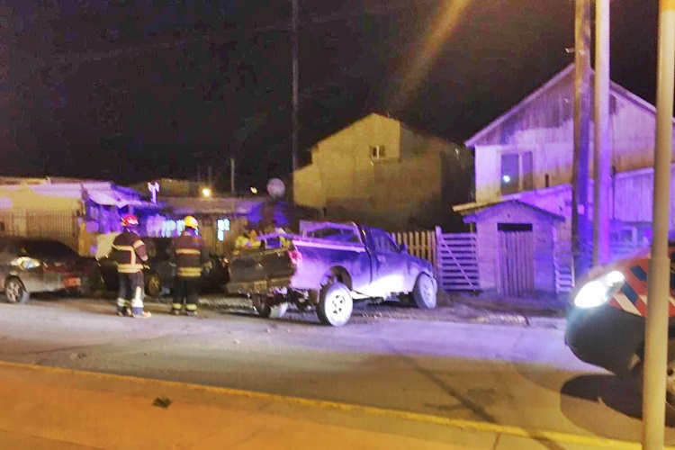 Conductor detenido al chocar borracho en la madrugada contra un cerco Conductor detenido al chocar borracho en la madrugada contra un cerco