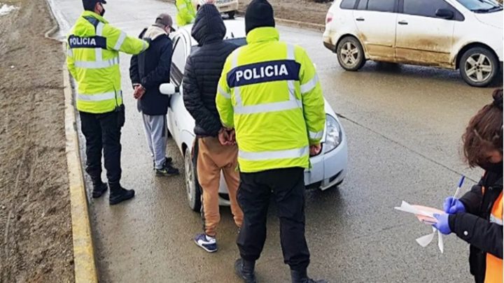 Delivery incautado y dos demorados por ebriedad