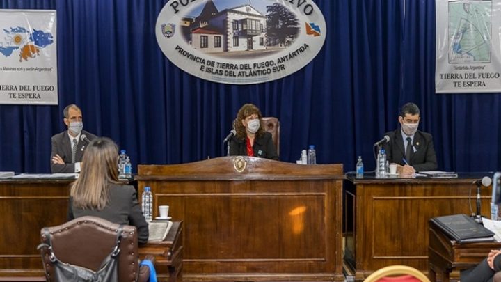 Legislatura sin crisis, dos millones para cada legislador y la vice sigue con los 74 asesores