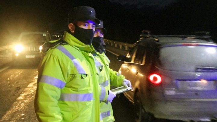 Dos demorados por violacion al decreto de aislamiento