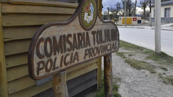 Seis efectivos policiales de Tolhuin aislados por un caso sospechoso