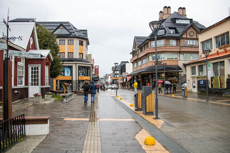 Rechazo de la Camara de Comercio a cierre de comercios en Ushuaia por la vuelta a la Fase 1