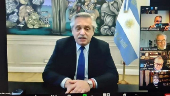 «Qué era más importante: ¿preservar trabajo o comprar 200 dólares por mes?», se preguntó Fernández