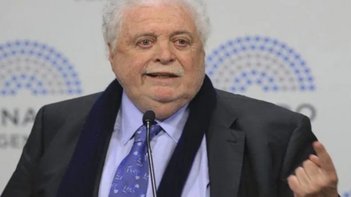 Ginés González García: «Este mes habrá dos remedios nacionales para tratar el coronavirus»