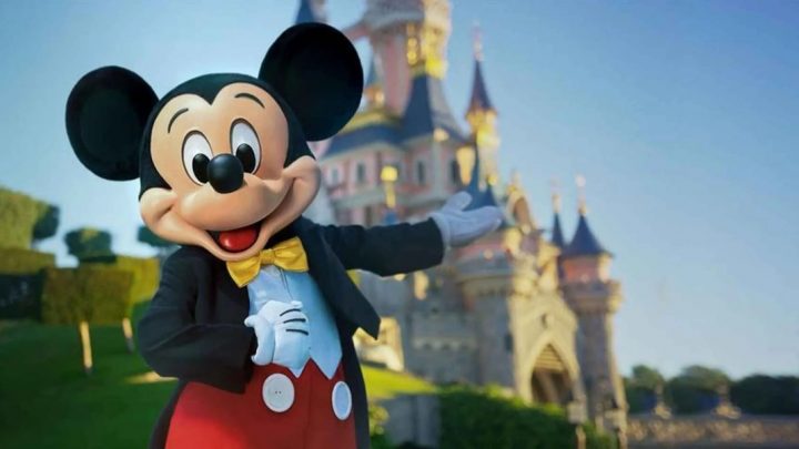 Disney despedirá a 28.000 empleados por la pandemia