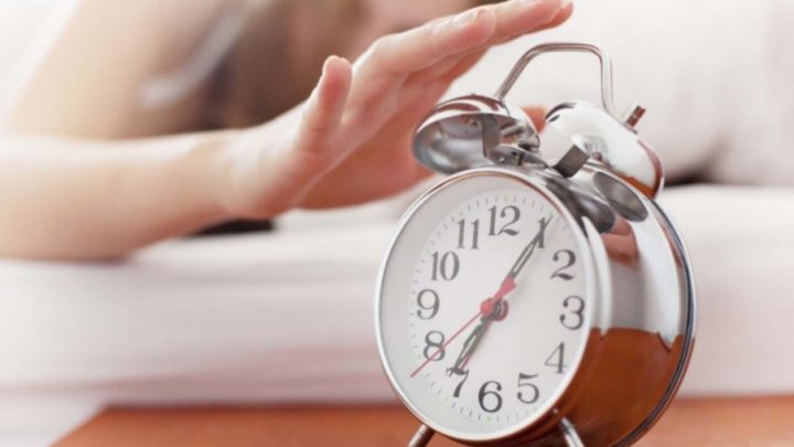 A las personas más inteligentes les cuesta levantarse temprano, según estudio