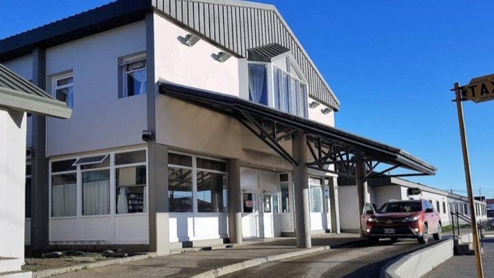 Encontraron sin vida a una persona en los pasillos del Hospital de Río Grande