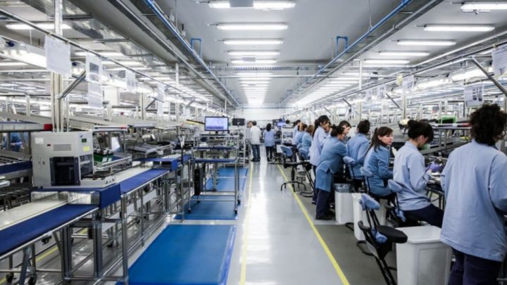 Mirgor compró la fábrica Brightstar, la fabricante local de celulares Samsung y LG en Río Grande