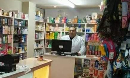 Farmacéutico de barrio fue víctima del COVID y sus vecinos lo despiden en redes sociales destacando su atención aún durante la pandemia