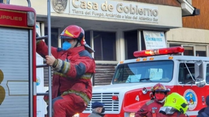 Gobierno reglamento la Ley de Bomberos
