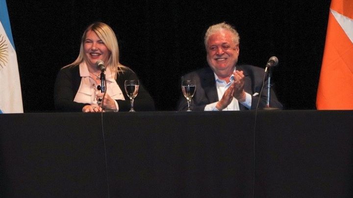 Bertone: La ley de vacunas permitirá que las provincias las adquieran libres de impuestos