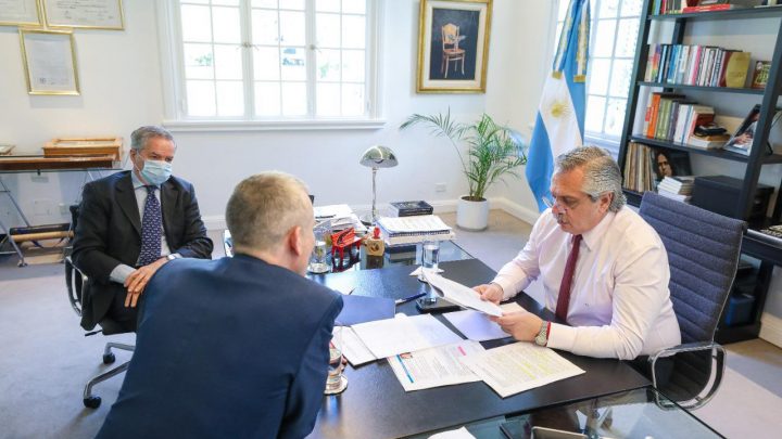 “AYUDAREMOS A LA ARGENTINA A LLEGAR A UN ACUERDO CON EL FMI”