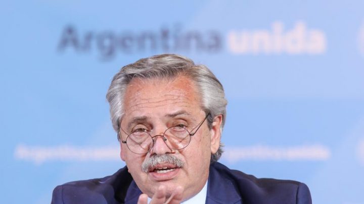 El Presidente Fernández anunció restricciones a la circulación en 18 provincias