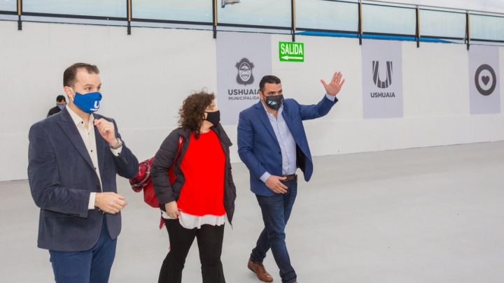 VUOTO JUNTO A CARLA VIZZOTTI Y AUTORIDADES PROVINCIALES RECORRIERON EL POLO HOSPITALARIO