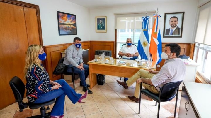 LA MUNICIPALIDAD DE USHUAIA COORDINÓ ACCIONES CON PROVINCIA PARA EL TRABAJO CONJUNTO CON LA POLICÍA PROVINCIAL