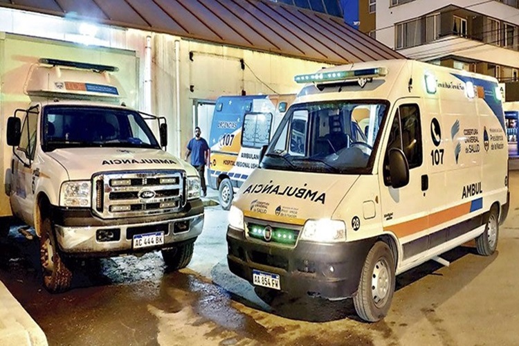 Motociclista trasladado al Hospital luego de chocar Motociclista trasladado al Hospital luego de chocar