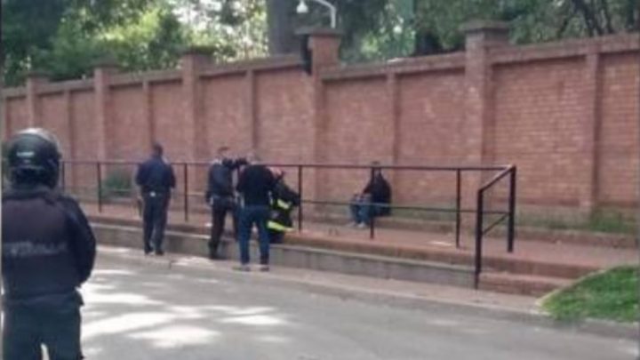 El hombre que arrojó la bomba molotov en Olivos volvió a la Quinta y amenazó con suicidarse