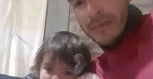 “Fue como una señal”: un papá rezaba por su hija y la cera de la vela formó la imagen de un ángel