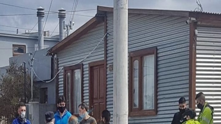 Policia detenido por denuncia de abuso sexual de su pareja