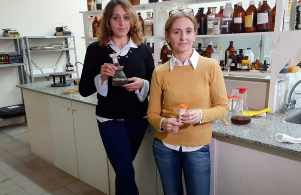Científicas argentinas desarrollan un spray para repeler el coronavirus de objetos y ropa