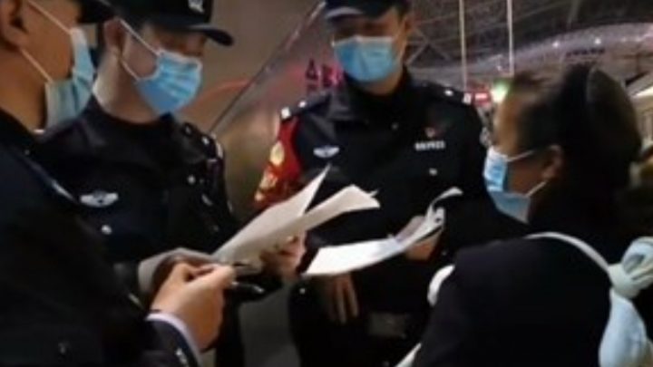 Perdió su trabajo en pandemia y vendió a su bebé recién nacido a través de Internet