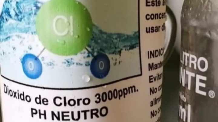 Coronavirus: Una vecina pidió tratar con dióxido de cloro a su padre, pero la Justicia se opuso