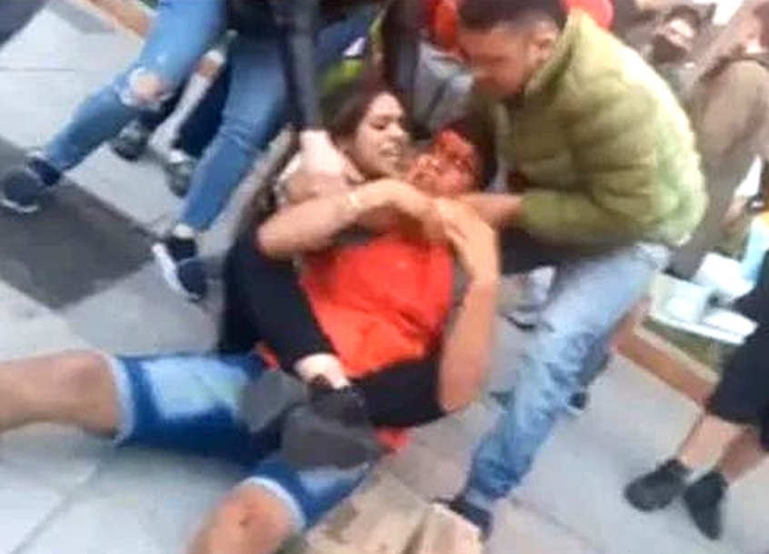 Una chica molió a trompadas a un ladrón que le robó el celular: «Anda a laburar la c….. de tu madre»