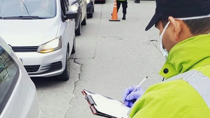 Controles vehiculares nocturnos de la policia solo seran informativos