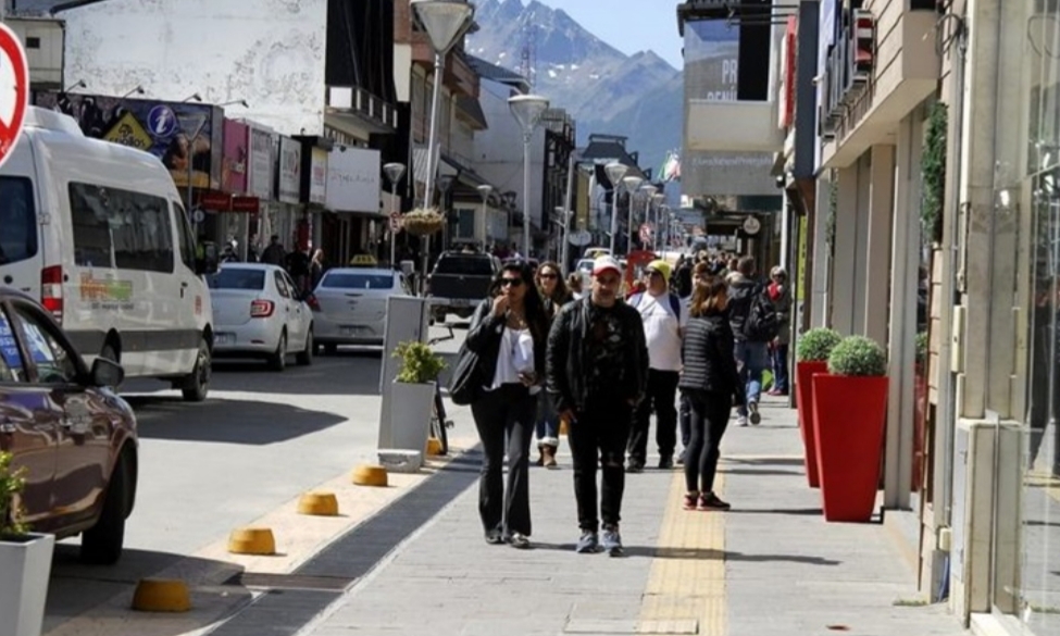 TDF no pedira ni PCR, ni cuarentena, ni seguro a turistas en verano