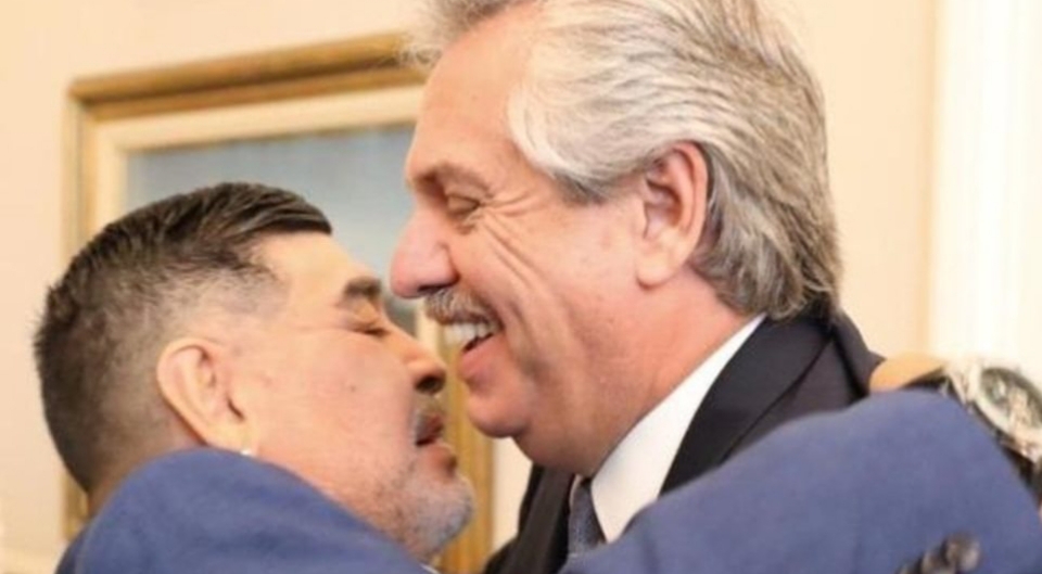 Alberto Fernández: “Diego era Argentina en el mundo y nunca le vamos a poder pagar tanta alegría” Alberto Fernández: “Diego era Argentina en el mundo y nunca le vamos a poder pagar tanta alegría”