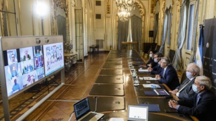 Covid-19: La vacuna llegará en enero, será gratuita pero no obligatoria