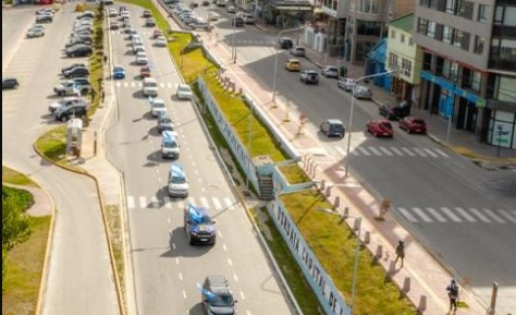 Una caravana de más de 10 km de vehículos recorrió Ushuaia