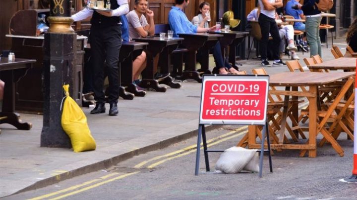 Un académico afirmó que el coronavirus “nunca terminará” si no se aplica “un bloqueo de 12 meses”