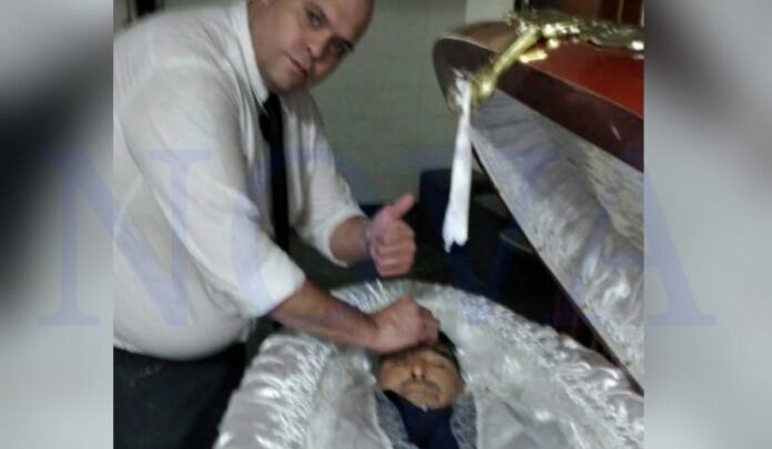 ESCÁNDALO POR LA FILTRACIÓN DE UNA FOTO DEL CUERPO DE DIEGO MARADONA