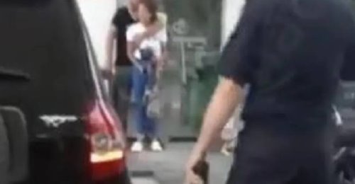 Un joven tomó de rehén a su novia frente a la policía y la amenazó con un machete