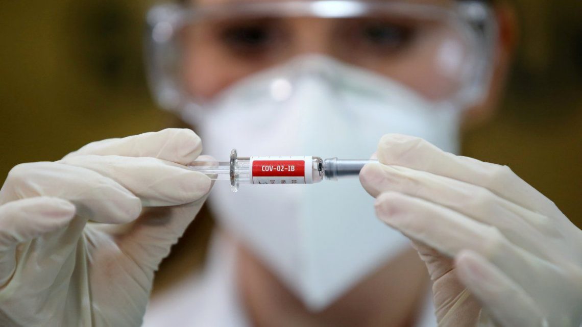 CoronaVac: la vacuna china que logró una “rápida respuesta inmune” y pasa a fase 3