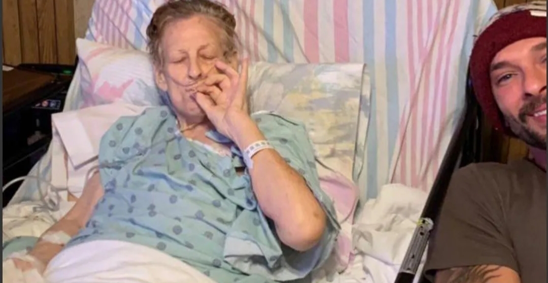 Una abuela pasó sus últimas horas de vida drogándose con su nieto