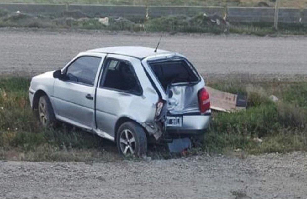Choco borracho contra una columna y le incautaron el auto