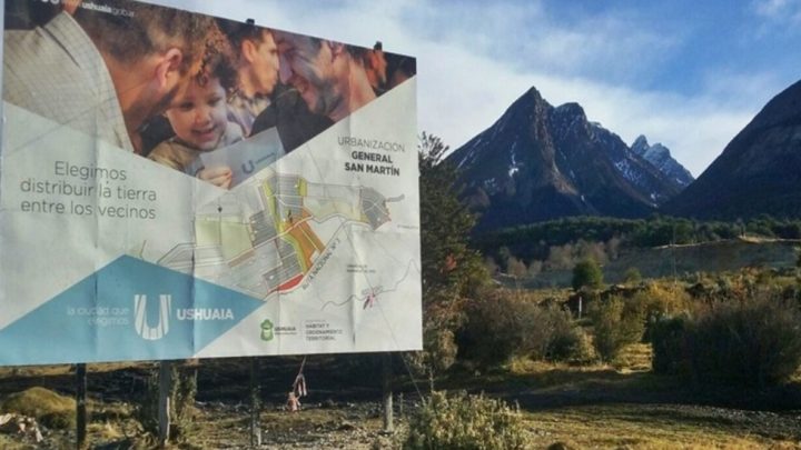 Vuoto anuncio obras de gas y luz para la Urbanizacion San Martin