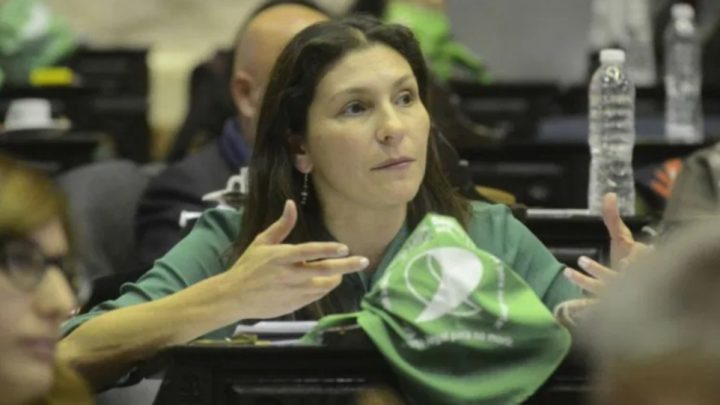 «No solo las mujeres abortan, también lo hacen las lesbianas», el polémico concepto de Macha