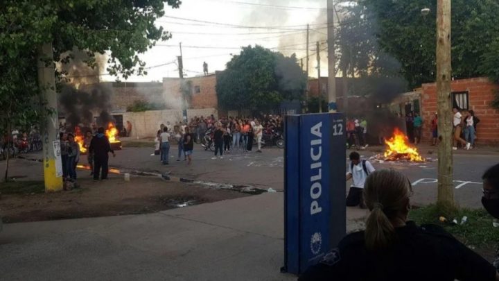 Ataque sexual en manada: festejaba sus 15 años y su ex novio la violó junto con 9 amigos