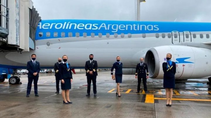 Aerolíneas Argentinas prepara un vuelo para el 21 de diciembre para ir a buscar las primeras vacunas a Rusia