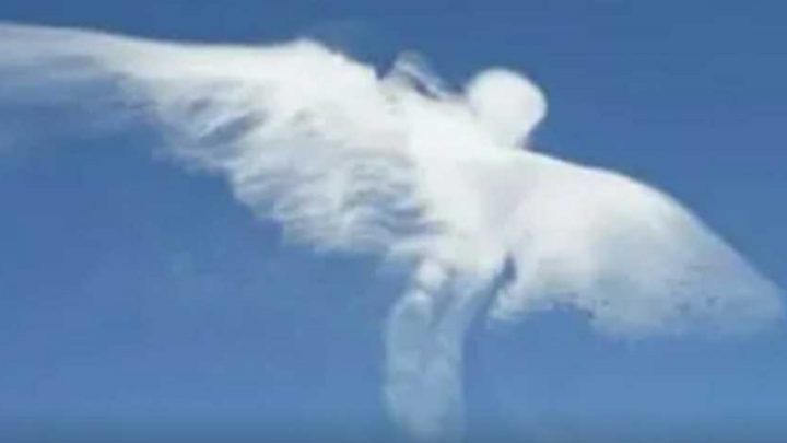 La “silueta” de Diego Maradona apareció en el cielo a un mes de su muerte