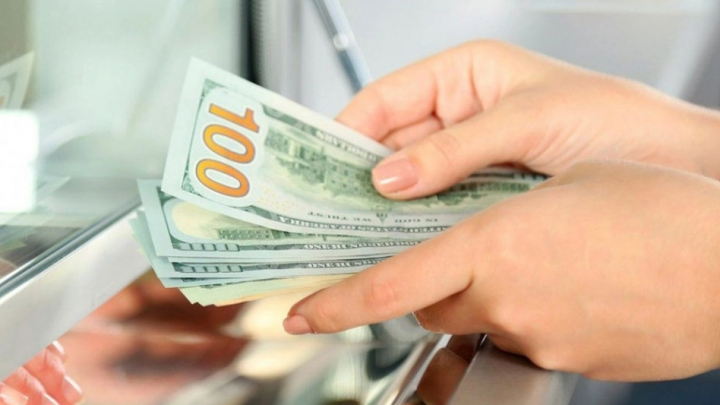 ¿Por qué vienen bajando los dólares paralelos?