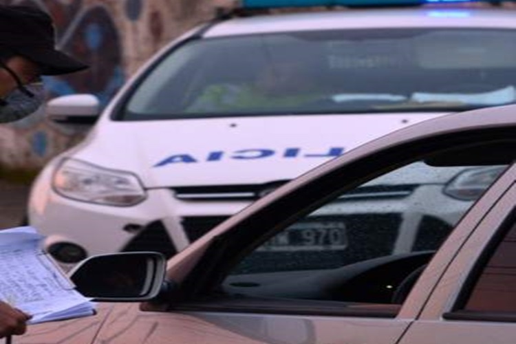 Joven detenido por conducir borracho y sin licencia habilitante Joven detenido por conducir borracho y sin licencia habilitante